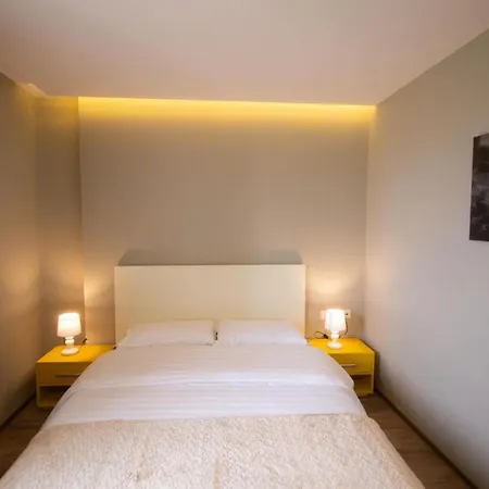 Bujtina Tomas Hotell