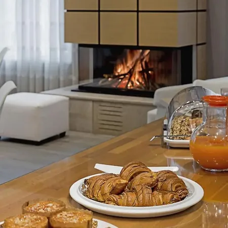Hotell Bujtina Tomas 3*