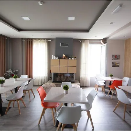 Hotel Bujtina Tomas
